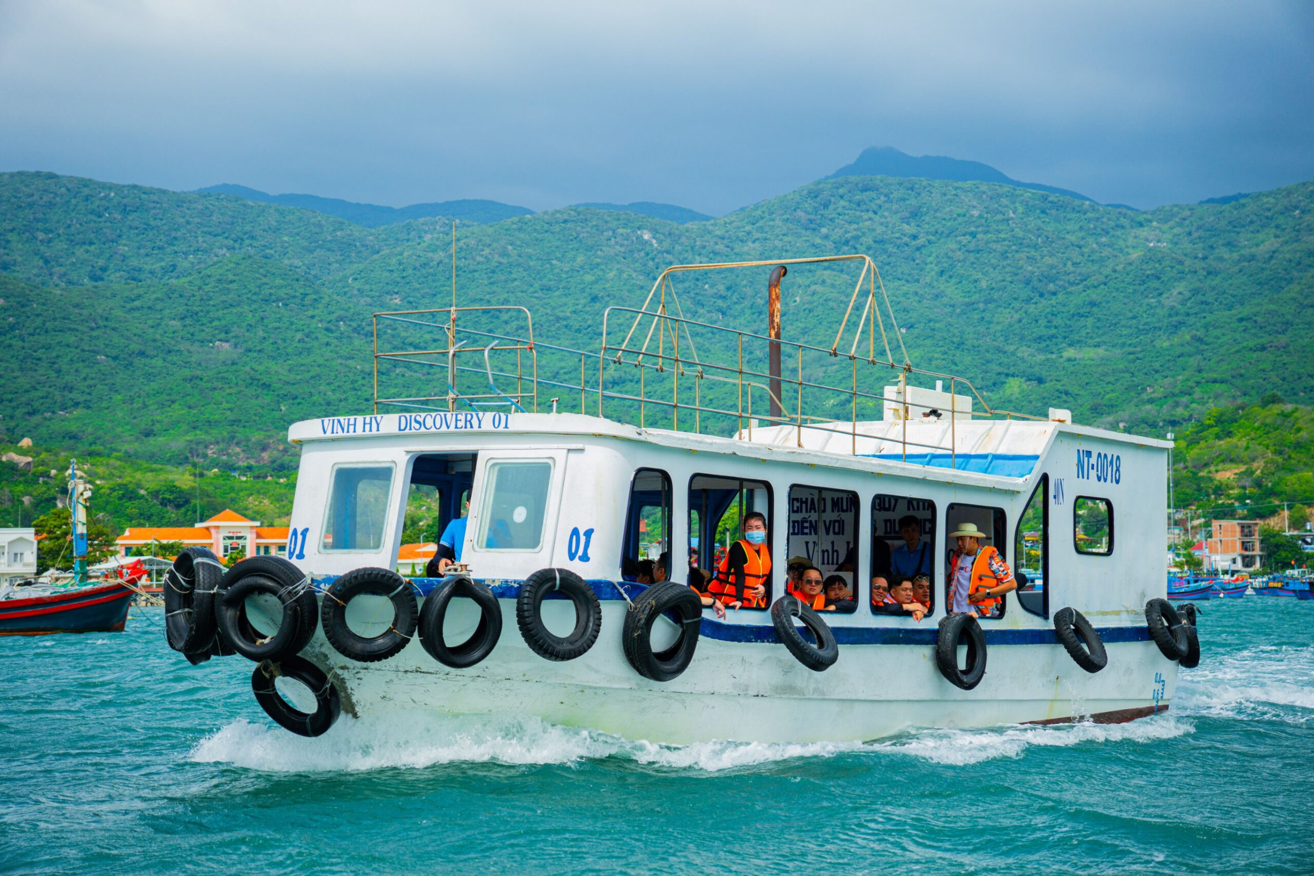 Tour Ninh Chữ 3 Ngày 2 Đêm: Biển Ninh Chữ – Hang Rái – Vườn Nho – Tháp Po Klong Garai