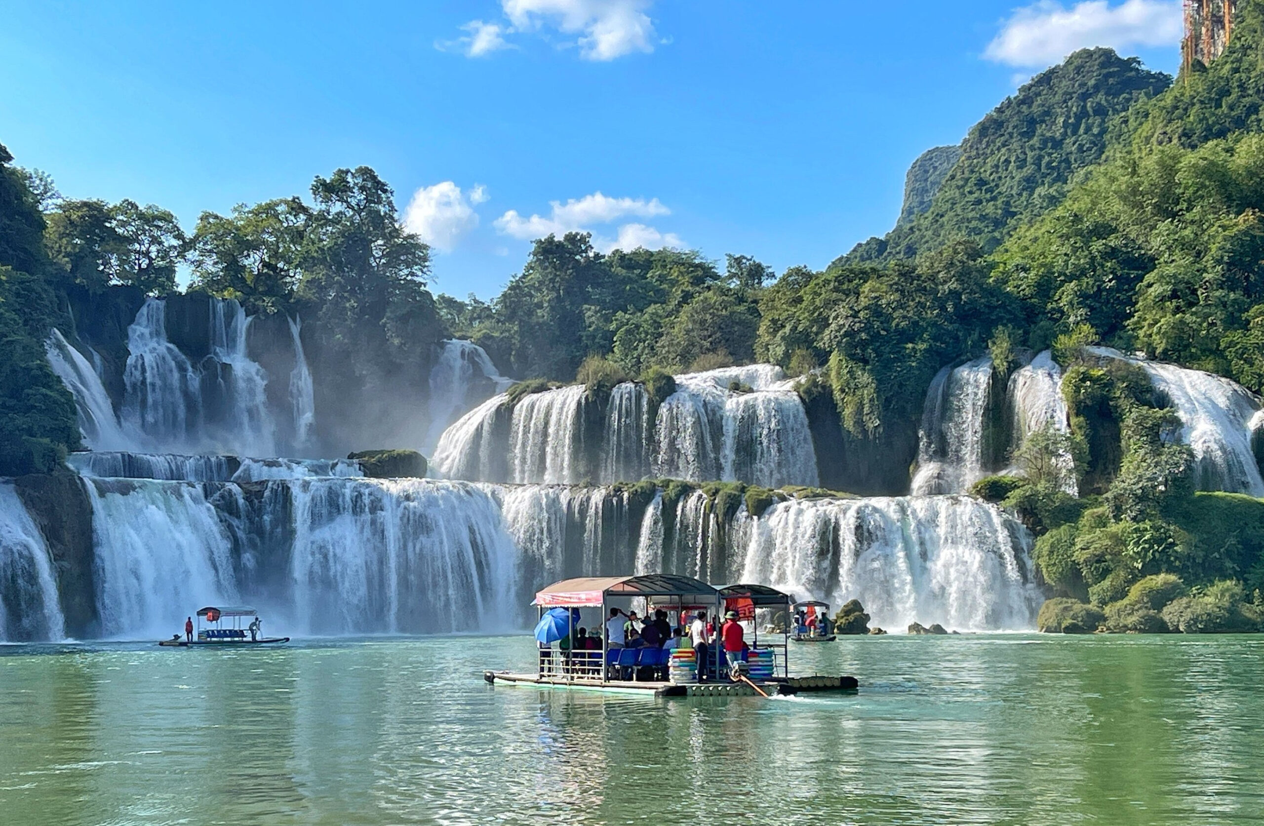 Tour Lạng Sơn – Cao Bằng 5 Ngày 4 Đêm: Núi Mẫu Sơn – Đèo Khau Cốc Chà – Thác Bản Giốc – Hồ Thang Hen
