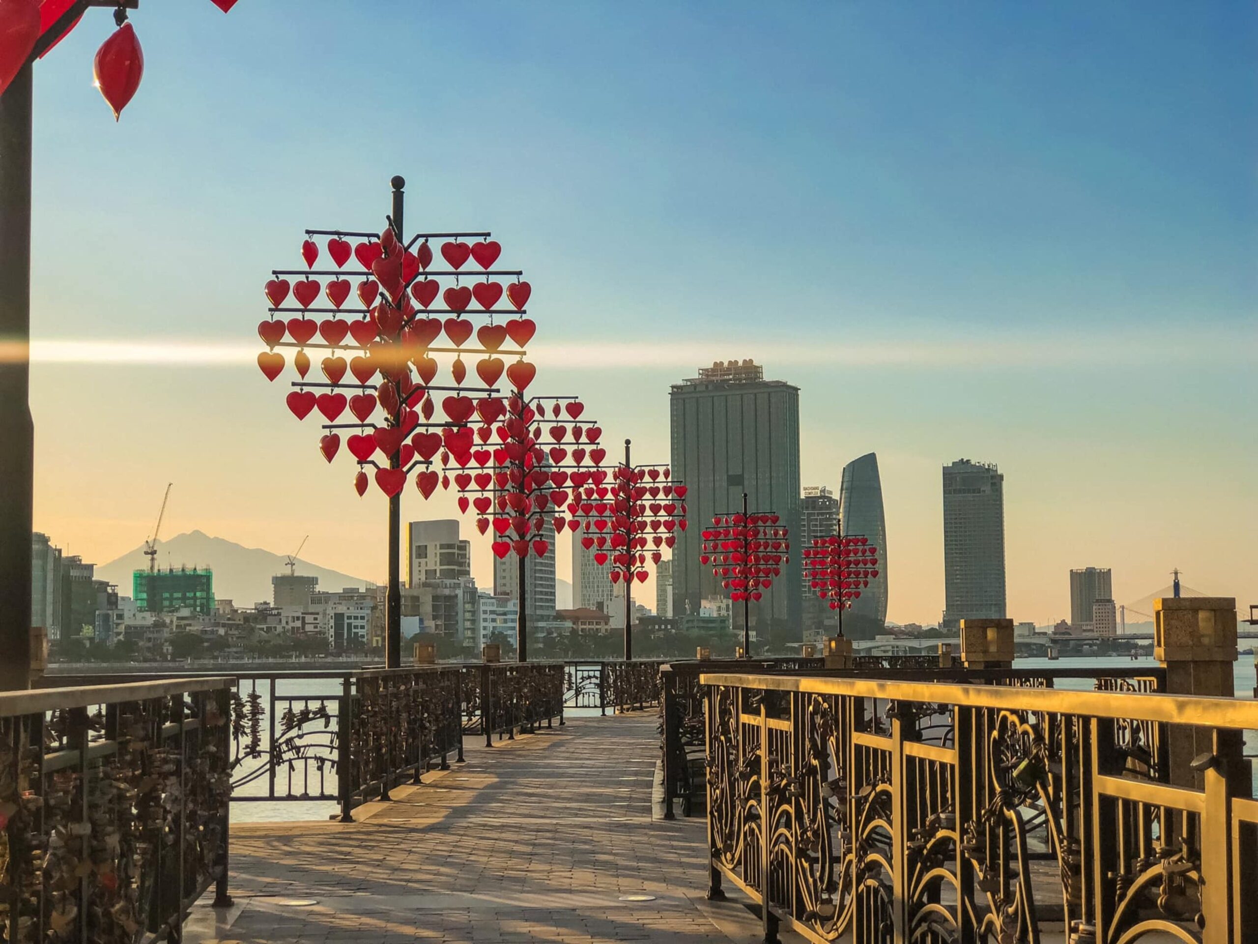 Tour Đà Nẵng 5 Ngày 4 Đêm: Bà Nà – Cù Lao Chàm – Hội An – Cố Đô Huế