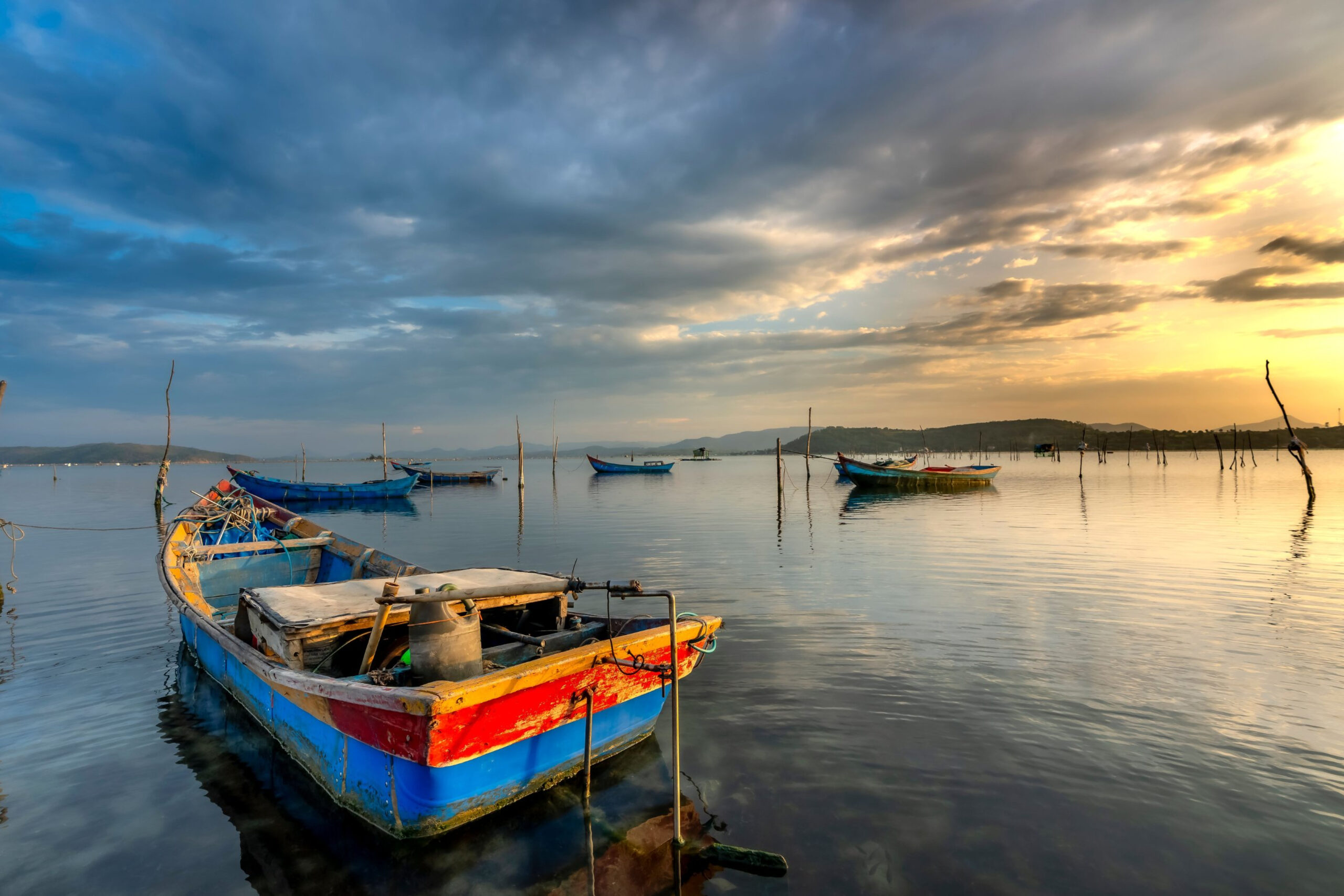 Tour Phan Thiết 2 Ngày 1 Đêm: Đồi Cát Bay – Làng Chài Mũi Né – Lâu Đài Rượu Vang
