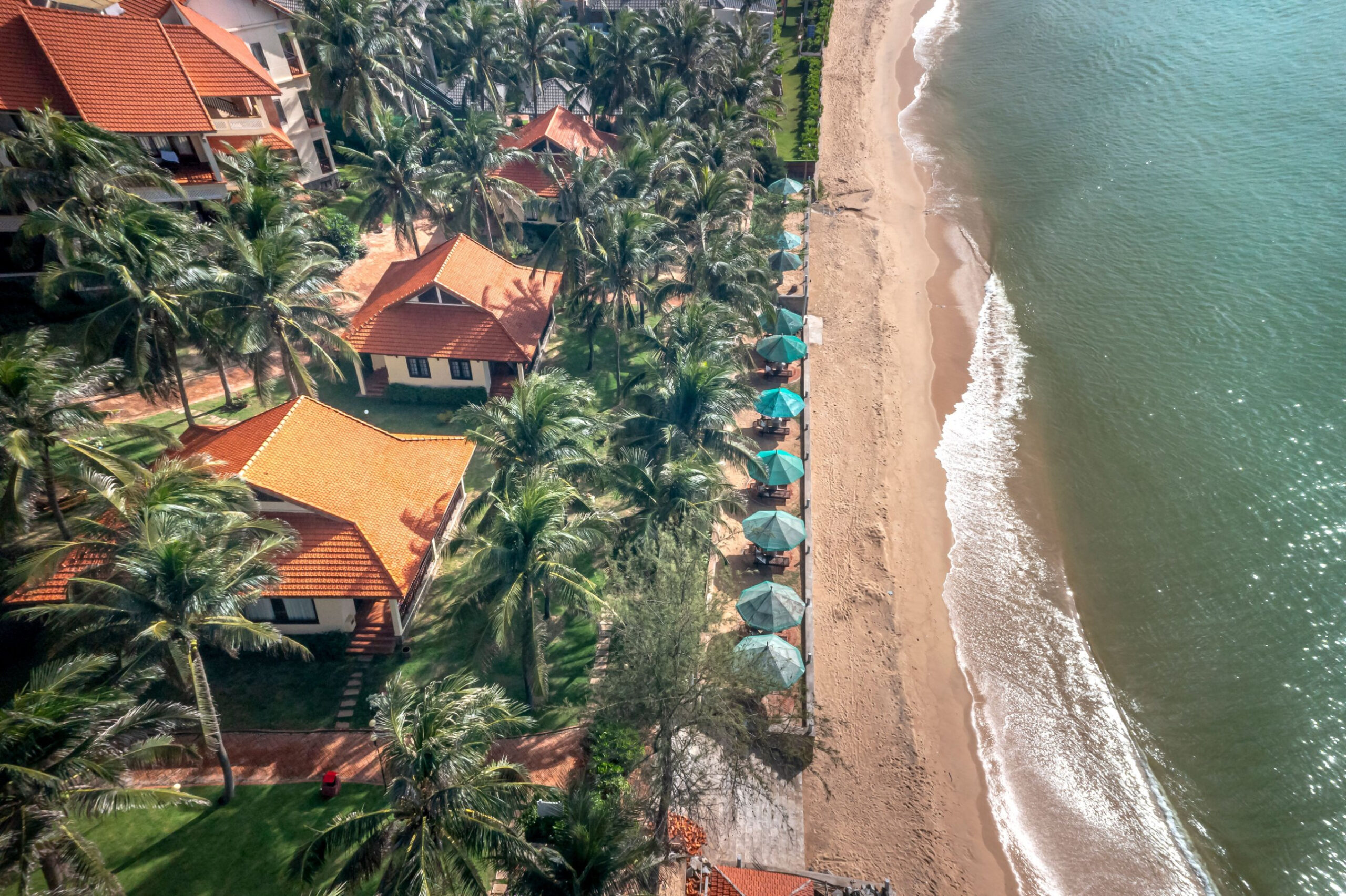 Tour Mũi Né Nghỉ Dưỡng Resort 4 Sao 3 Ngày 2 Đêm: Hải Đăng Kê Gà – Núi Tà Cú – Hòn Rơm