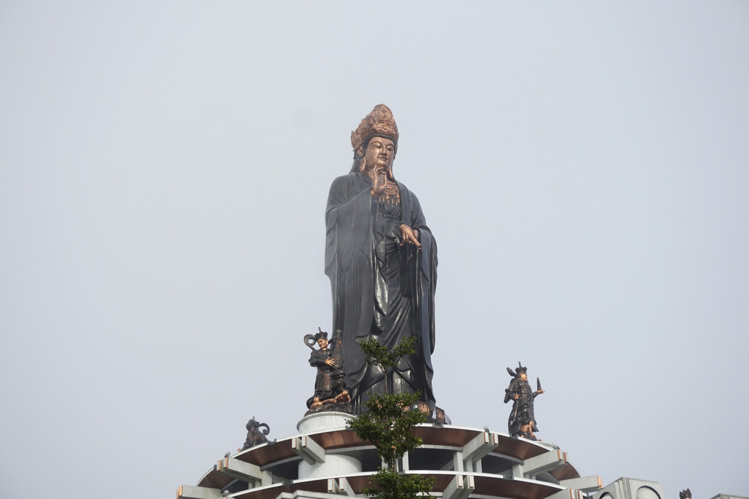 Tour Tây Ninh 1 Ngày: Núi Bà Đen – Tòa Thánh Cao Đài – Vườn Trái Cây Hữu Cơ