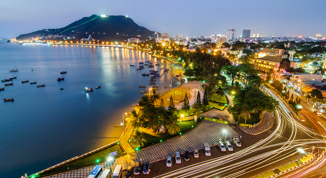 Tour Vũng Tàu 2 Ngày 1 Đêm: Biển Xanh – Tượng Chúa Kitô – Hải Đăng
