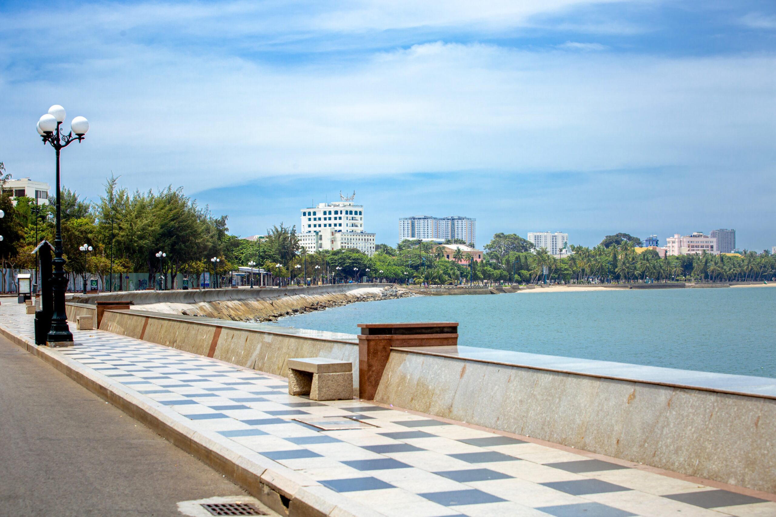 Tour Vũng Tàu 2 Ngày 1 Đêm: Biển Xanh – Tượng Chúa Kitô – Hải Đăng